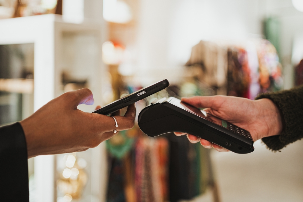 Cartão empresarial Stone: sem anuidade e com cashback para os empreendedores